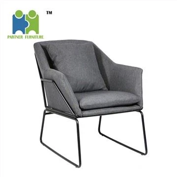Moderner Stoffsessel im neuen Design